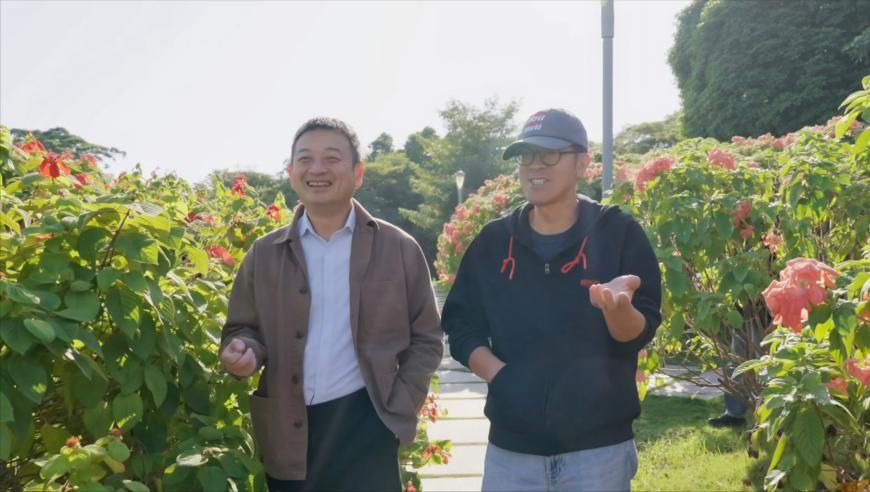 刀郎邀请蒲松龄后人看演唱会,2025澳门免费资料,准确资料解释落实_入门版V11.9